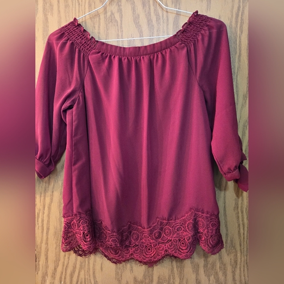 Beautiful burgundy off the shoulder blouse with 3/4 sleeves and lace trim. - Picture 3 of 6